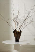 Load image into Gallery viewer, Peaked Glass Vase