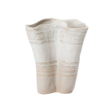 Load image into Gallery viewer, Claribel Vase
