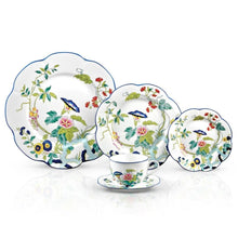 Load image into Gallery viewer, Paradis Bleu Salad Plate
