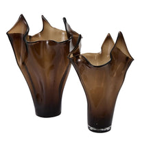 Load image into Gallery viewer, PEAKED GLASS VASE
